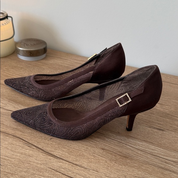 NINA Dark Brown Mesh Pointed 2.5” Heels w/tiny sequins, Size 5 - Picture 11 of 11